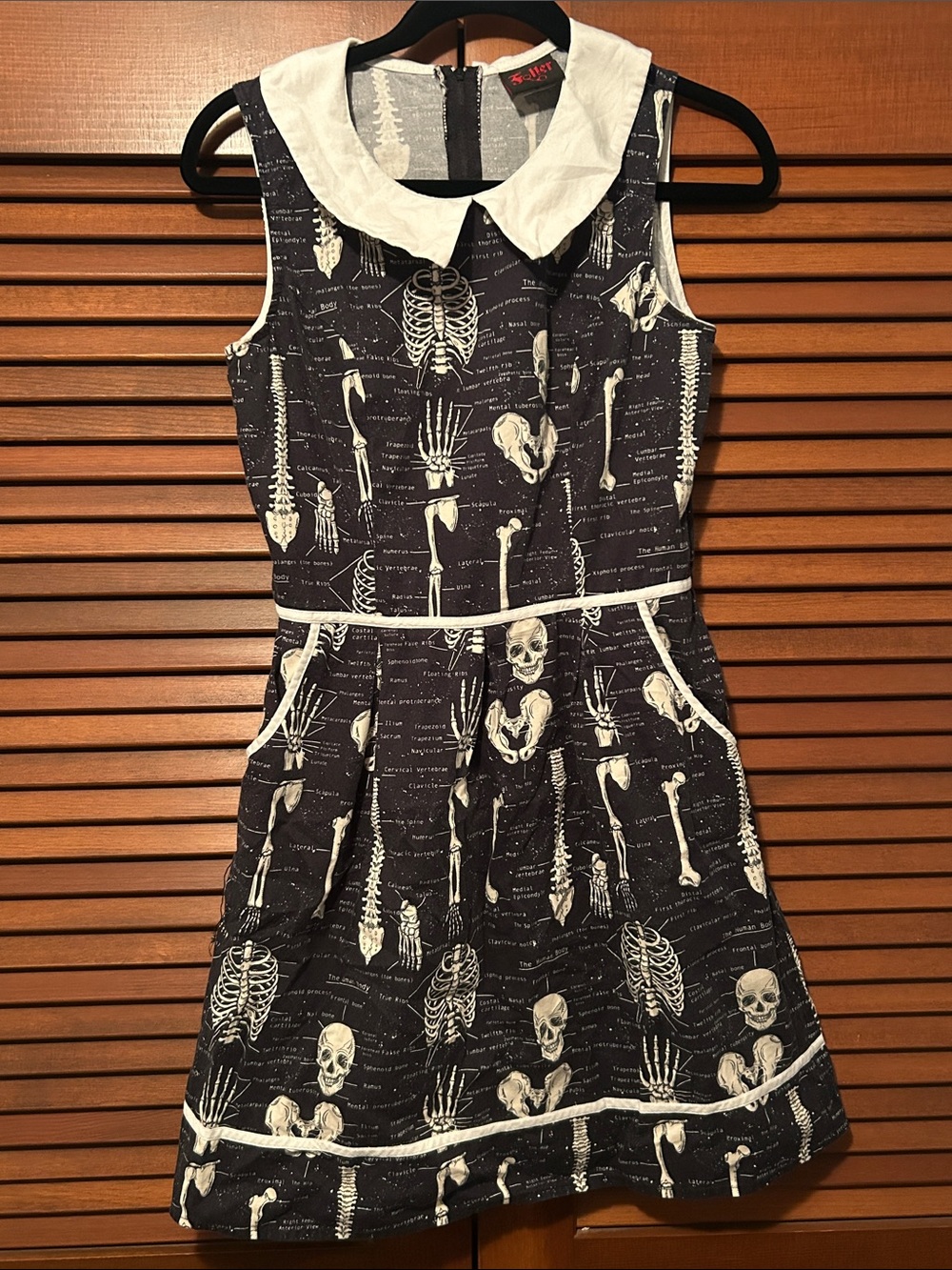 Folter Sleeveless Black Skeleton Print Dress Peter Pan White Collar Pockets M